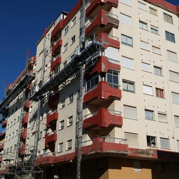 Trabajos reparación fachadas edificio Granada